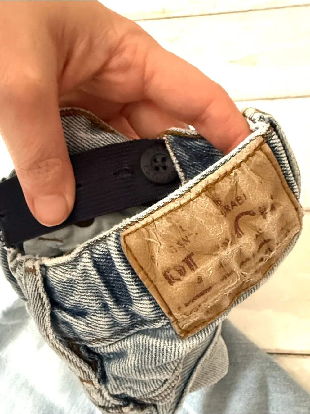 Boys Size 4 Lightwash Denim Jeans Straight Cut 4T Children’s Place